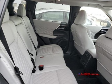 Mitsubishi Outlander III 2024 Mitsubishi Outlander 2024 r., 2,4 SEL PLUG IN HYBRID 2.4 Hybryda 248KM, zdjęcie 10