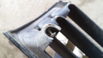 MASKA MŘÍŽKA NÁRAZNÍKU PŘEDNÍ MITSUBISHI PAJERO II