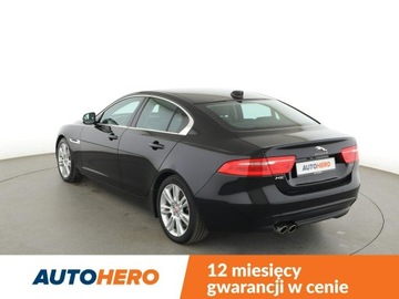 Jaguar XE Sedan 2.0 i4 180KM 2018 Jaguar XE niski przebieg skóra navi virtual, zdjęcie 3