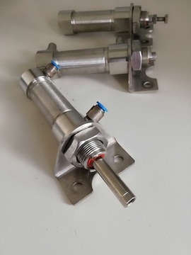 Siłownik pneumatyczny FESTO CRDSNU-25-30-P-A-MQ-K3