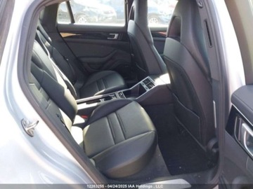 Porsche Panamera II Liftback 3.0 330KM 2018 Porsche Panamera 4 2018 3.0l 3.0 Benzyna 330KM, zdjęcie 12