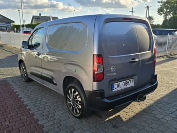 Toyota Proace City Furgon Standard 1.5 D-4D 102KM 2020 Toyota ProAce City 1.5 D-4D 3-osobowa Salon Polska Nowy rozrząd!, zdjęcie 6