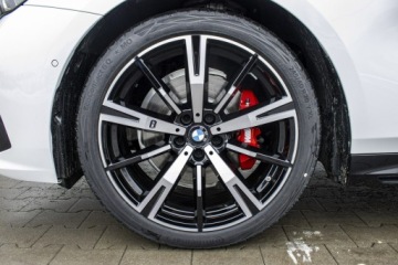 BMW Seria 5 G90-91 Touring 2.0 520d 197KM 2025 BMW 520 xDrive Limuzyna - Dostępny od ręki!, zdjęcie 10