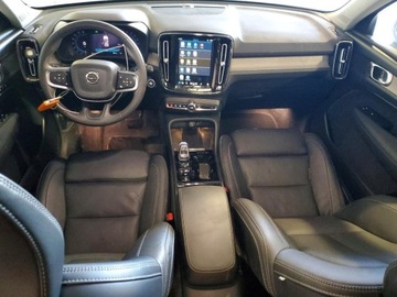 Volvo XC40 2024 Volvo XC 40 Plus 2024 2.0 Benzyna 194KM, zdjęcie 5