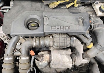 Citroen C4 II Hatchback 5d Facelifting 1.6 HDi 92KM 2015 Citroen C4 2015r, 1.6 HDI. Lekko uszkodzony lewy przod. Jezdzi. 1.6 92KM, zdjęcie 19