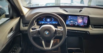 BMW X1 U11 Crossover 1.5 18i 136KM 2023 BMW X1 nowy model, skora perforowana 1.5 Benzyna 136KM, zdjęcie 12