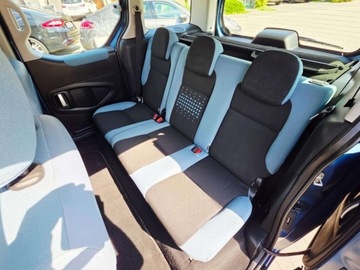 Citroen Berlingo II Combi Facelifting 1.6 HDI 75KM 2015 Citroen Berlingo Multispace___Limited Selection___1.6 HDi 75KM___Pelna His, zdjęcie 3