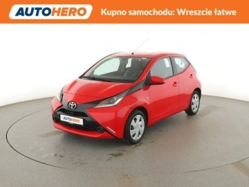 Toyota Aygo II Hatchback 5d 1.0 VVT-i 69KM 2016 Toyota Aygo klima Bluetooth tempomat niski