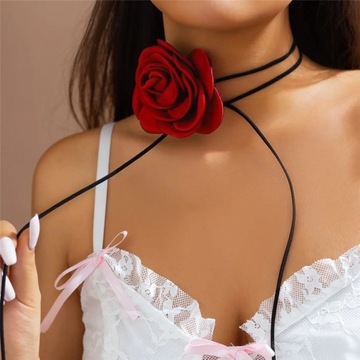 Naszyjnik choker róża na rzemyku elegancki czerwony kwiat ozdoba na szyję