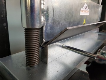 KRAWĘDZIARKA NARZĘDZIE ZAGINARKA 440MM DACHDECKER
