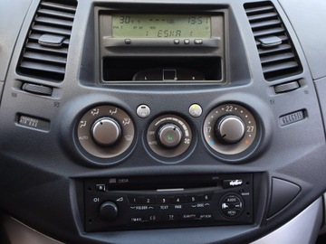 Mitsubishi Grandis 2.0 DI-D 136KM 2006 Mitsubishi Grandis 2.0 DI-D, 7 miejsc, Klima,ALU, zdjęcie 11