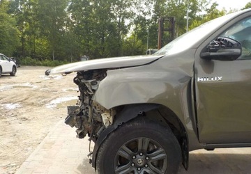 Toyota Hilux VIII Podwójna kabina Facelifting 2.8 D-4D 204KM 2022 Toyota Hilux Okazja 2.8 Diesel 204KM, zdjęcie 11