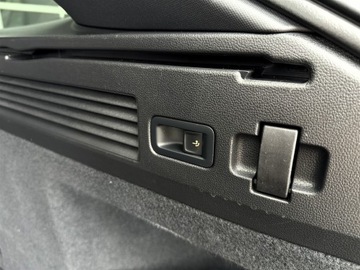 Volkswagen Arteon Shooting Brake R 2.0 TSI 320KM 2022 Volkswagen Arteon 2.0TSI 320KM 4X4 R DSG l DCC, Pa, zdjęcie 33