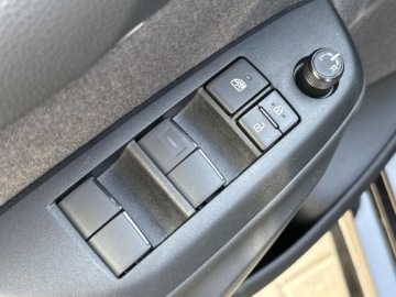 Toyota Yaris IV Hatchback 1.5 Hybrid Dynamic Force 116KM 2024 Toyota Yaris Hybrid 1.5 Style IV (2020-) Hybrid 1., zdjęcie 16