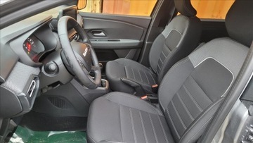 Dacia Jogger 1.0 TCe 110KM 2025 Jogger 1.0 TCe 110 Expression 7os., zdjęcie 9
