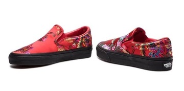 34,5 BUTY VANS CLASSIC VN0A38F7ULP FESTIVAL SATIN CZERWONE SLIP-ON