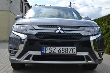 Mitsubishi Outlander III 2019 PHEV 2.4 4x4 NAJBOGATSZA WERSJA, zdjęcie 9