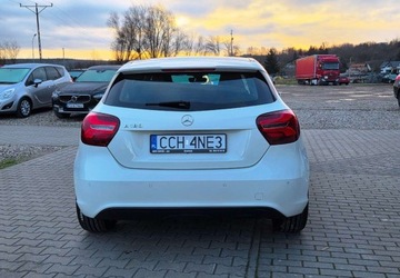 Mercedes Klasa A W176 Hatchback 5d Facelifting 180 122KM 2016 Mercedes-Benz Klasa A 1,6 Ben 122 km AMG 6 -biegow 1.6 Benzyna 122KM, zdjęcie 20