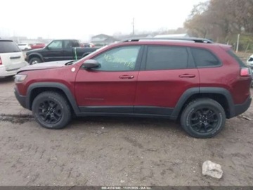 Jeep Cherokee V 2021 Jeep Cherokee 3.2 V6 benzyna 271KM 4X4 wersja TRAILHAWK, od ubepieczyciela, zdjęcie 8