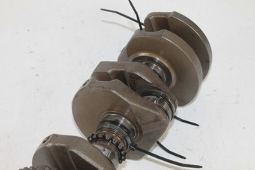 SUZUKI RF900 RF 900 94-99 КОЛЕНВАЛ