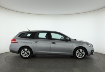 Peugeot 308 II SW Facelifting 1.5 BlueHDI 130KM 2019 Peugeot 308 1.5 BlueHDi, Salon Polska, zdjęcie 5