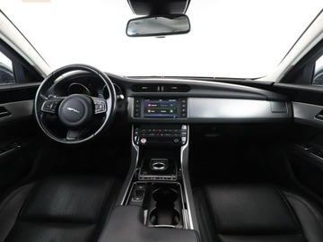 Jaguar XF II Sedan 2.0 i4D 163KM 2015 Jaguar XF 20d Automat Prestige Panorama Tempomat, zdjęcie 14