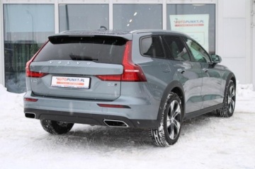 Volvo V60 II  2021 Volvo V60 Cross Country Momentum Pro, zdjęcie 3