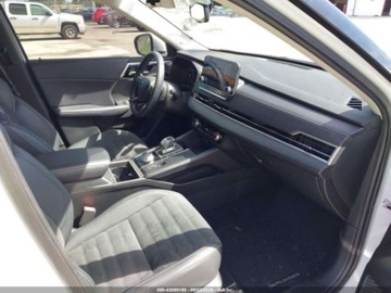 Mitsubishi Outlander III 2024 Mitsubishi Outlander SE 2024 2.5L 2.5 Benzyna 181KM, zdjęcie 9