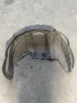 PODBĚH LEVÝ ZADNÍ VOLVO V40 12-19