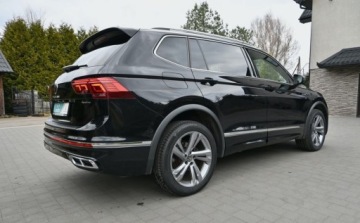 Volkswagen Tiguan II SUV Facelifting 2.0 TDI 200KM 2022 Volkswagen Tiguan 2,0 TDI 200 KM 4x4 R-LINE HEDA UP MATRIX Kamera 360 Nawi, zdjęcie 5