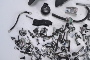 Болты крепления рамы PIAGGIO MP3 300 HPE 19-21