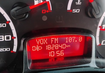 Ford Ka III 2015 Ford KA 2015r, 1.2 Benzyna. Lekko uszkodzony lewy bok. Jezdzi. 1.2 Benzyna, zdjęcie 11