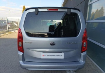 Toyota 2022 Toyota Proace City Verso 1.2 130KM Automat Business Line 7 osobowy 1.2, zdjęcie 6