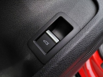 Audi A4 B9 Avant Facelifting 2.0 40 TFSI 204KM 2024 Audi A4 Avant Matrix LED Pakiet Competition Audi smartphone interface, zdjęcie 15