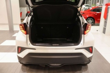 Toyota C-HR I Crossover Facelifting 1.8 Hybrid 122KM 2020 Toyota C-HR Toyota C-HR 1.8 Hybrid GPF Selection 1.8 Hybryda 122KM, zdjęcie 11