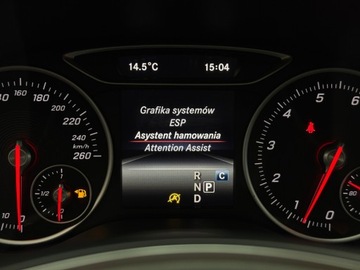 Mercedes GLA I Off-Roader Facelifting 1.6 180 122KM 2019 Mercedes-Benz GLA 180 180 7G-DCT / CarPlay/Android, zdjęcie 32