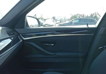 BMW Seria 5 F10-F11 Limuzyna 520d 184KM 2014 BMW Seria 5 BMW Seria 5 520d Blue Performance 2.0 Diesel 184KM, zdjęcie 13
