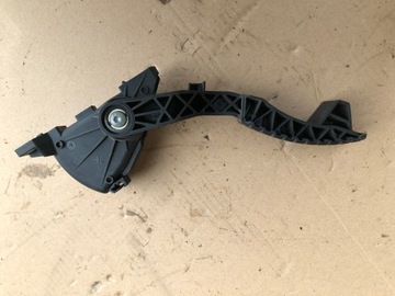 ПОТЕНЦИОМЕТР ПЕДАЛИ АКСЕЛЕРАТОРА RENAULT LAGUNA II 1.8