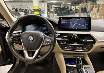 BMW Seria 5 G30-G31 Limuzyna Facelifting 2.0 518d 150KM 2021 BMW Seria 5 2.0 Diesel 150KM, zdjęcie 13