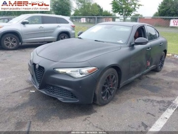 Alfa Romeo Giulia II Sedan 2.0 TBi 280KM 2018 Alfa Romeo Giulia 2018 Alfa Romeo Giulia AWD 2.0 Benzyna 280KM