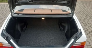 Mercedes W124 Sedan 2.0 105KM 1987 Mercedes-Benz W124 (1984-1993) Mercedes-Benz W124 (1984-1993) 2.0 Benzyna, zdjęcie 32