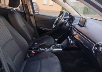 Mazda 2 III Hatchback 5d 1.5 SKY-G 90KM 2017 Mazda 2 Zarejestrowany - bezwypadkowy - 1,5 - 90 KM 1.5 Benzyna 90KM, zdjęcie 12