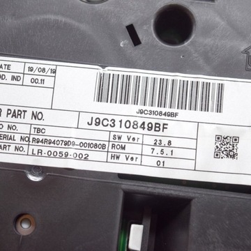 JAGUAR E-PACE 2019 PŘÍSTROJOVÁ DESKA / TACHOMETR