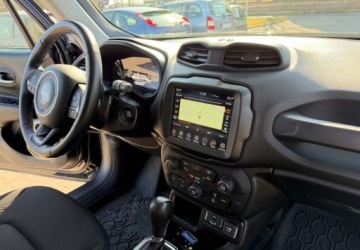 Jeep Renegade SUV Facelifting 1.3 GSE T4 Turbo 150KM 2019 Jeep Renegade Jeep Renegade 1.3 T-GDI Automatik Limited 1.3 Benzyna 150KM, zdjęcie 15