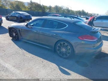 Porsche Panamera II 2016 Porsche Panamera 2016 Porsche Panamera 4dr HB S E-Hybrid 3.0 Hybryda 333KM, zdjęcie 2