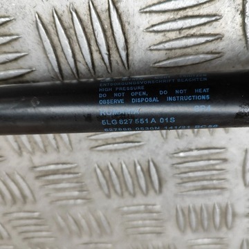 SKODA ENYAQ IV 2021 LEVÝ STRANA TLUMIČ KRYT ZADNÍ KUFRU