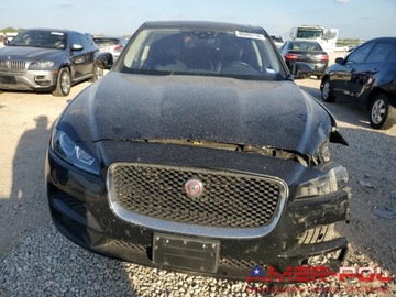 Jaguar F-Pace 2020 Jaguar F-Pace _Prestige_4x4 2.0 Benzyna 296KM, zdjęcie 4
