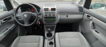 Volkswagen Touran I 1.4 TSI 140KM 2008 Volkswagen Touran 7-osobowy, zdjęcie 7
