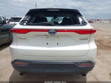 Toyota Venza 2022 Toyota Venza Le, 2022r., 4x4, 2.5L 2.5 Benzyna 176KM, zdjęcie 5