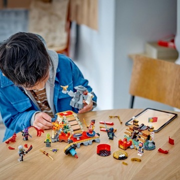 LEGO NINJAGO 71818 Подарок для турнирной арены